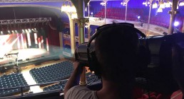 Puntatore luci B-Happy sul palco del Teatro Il Rossetti di Trieste per la serata I Nostri Angeli 2017