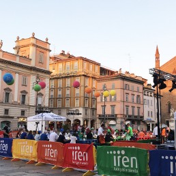Piazza dei Cavalli allestita per Energy Dinner a Piacenza